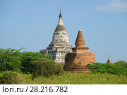 Вид древний буддистский храм  Shwe San Daw солнечным днем. Баган, Мьянма (2016 год). Стоковое фото, фотограф Виктор Карасев / Фотобанк Лори