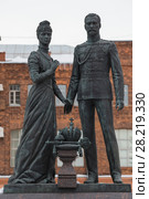 Санкт-Петербург.  Памятник Николаю II и императрице Александре (2017 год). Редакционное фото, фотограф Литвяк Игорь / Фотобанк Лори