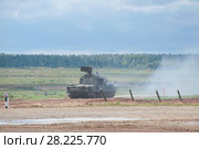 Советский и российский зенитный пушечно-ракетный комплекс SA-19 Grison «Тунгу́ска» (2К22)  на огневой позиции на Международном военно-техническом форуме "Армия-2017", полигон "Алабино" Редакционное фото, фотограф Малышев Андрей / Фотобанк Лори