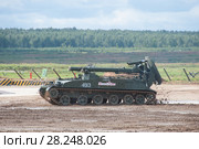 Советский самоходный 240-мм миномёт 2С4 Тюльпан (объект 240) стоит на полигоне на Международном военно-техническом форуме "Армия-2017". Московская область, полигон "Алабино" Редакционное фото, фотограф Малышев Андрей / Фотобанк Лори