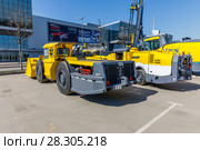Погрузочно-доставочная машина Atlas Copco Scooptram ST7. Международный выставочный центр «Крокус Экспо» (2018 год). Редакционное фото, фотограф Светлана Голинкевич / Фотобанк Лори