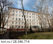 Экономико-технологический колледж (ЭТК) № 22. 14-я Парковая улица, 4а. Район Восточное Измайлово. Москва (2018 год). Стоковое фото, фотограф lana1501 / Фотобанк Лори