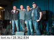 Рок-н-рольная группа "Bob and The Monsters" в джаз-клубе EverJazz. Екатеринбург. Редакционное фото, фотограф Евгений Ткачёв / Фотобанк Лори