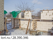 Строительство загородного дома из газосиликатного блока. Стоковое фото, фотограф Олег Хархан / Фотобанк Лори