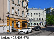 Москва, Ростовский 4-й переулок, 2 ст1. Пересечение со 2-м Ростовским переулком (2018 год). Редакционное фото, фотограф Овчинникова Ирина / Фотобанк Лори
