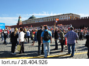 Участники "Бессмертного полка" на Красной площади. Москва, 9 мая 2018 года. Редакционное фото, фотограф Ирина Быстрова / Фотобанк Лори