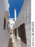 Binibequer Vell in Menorca Binibeca white village Sant Lluis at Balearic Islands (2013 год). Стоковое фото, фотограф Tono Balaguer / Ingram Publishing / Фотобанк Лори