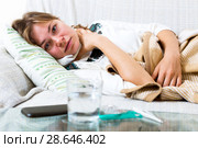 Girl suffering of sore throat. Стоковое фото, фотограф Яков Филимонов / Фотобанк Лори