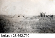 Осиновка. Немецкое артиллерийское орудие. Июль 1941. Стоковое фото, фотограф WWII / Фотобанк Лори