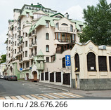 Сеченовский переулок, 2. Лето. Москва (2018 год). Редакционное фото, фотограф E. O. / Фотобанк Лори