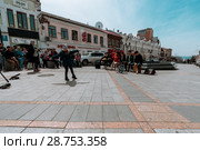 Иностранные музыканты на ул. Арбат. Владивосток (2018 год). Редакционное фото, фотограф Дмитрий Лебединский / Фотобанк Лори