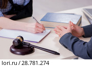 Injured employee visiting lawyer for advice on insurance. Стоковое фото, фотограф Elnur / Фотобанк Лори