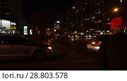Ночной Пекин. Уличное движение. Beijing in evening - traffic at the crossroads. (2017 год). Стоковое видео, видеограф Евгений Романов / Фотобанк Лори