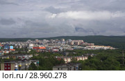 Летний вид на город Петропавловск-Камчатский, Корякский вулкан. Time lapse (2018 год). Стоковое видео, видеограф А. А. Пирагис / Фотобанк Лори