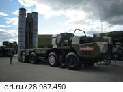 Пусковая установка 5П85С зенитно-ракетной системы С-300ПМ (2018 год). Редакционное фото, фотограф Виктор Юрасов / Фотобанк Лори