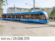Трамвай 71-931М "Витязь-М" № 31021, маршрут № 7 на площади Тверская Застава (2018 год). Редакционное фото, фотограф Алёшина Оксана / Фотобанк Лори
