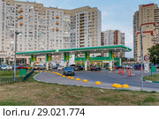 Автозаправка BP, Москва, Ленинский проспект (2018 год). Редакционное фото, фотограф Светлана Голинкевич / Фотобанк Лори