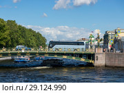 Вид на Пантелеймоновский мост через реку Фонтанку в Санкт-Петербурге (2018 год). Редакционное фото, фотограф V.Ivantsov / Фотобанк Лори