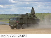 Полигон "Алабино", Московская область. "Панцирь-С1" - российский самоходный зенитный ракетно-пушечный комплекс (ЗРПК) на Международном военно-техническом форуме "Армия-2018" Редакционное фото, фотограф Игорь Долгов / Фотобанк Лори