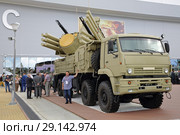 "Панцирь-С1" - российский самоходный зенитный ракетно-пушечный комплекс (ЗРПК) на Международном военно-техническом форуме "Армия-2018" Редакционное фото, фотограф Игорь Долгов / Фотобанк Лори