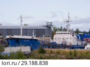 Сентябрь, 2018 - Лайский Док. Судоремонтный завод. Танкер "Viland". Россия, Архангельская область. Редакционное фото, фотограф Яковлев Сергей / Фотобанк Лори