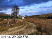Дорога через село Красная Заря Липецкой области (2018 год). Стоковое фото, фотограф A Челмодеев / Фотобанк Лори