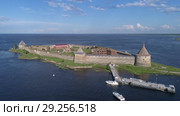 Aerial view on fortress Oreshek, Leningrad region (2018 год). Стоковое видео, видеограф Михаил Коханчиков / Фотобанк Лори