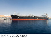 Industrial tanker Chamroad Echo is loading (2018 год). Редакционное фото, фотограф EugeneSergeev / Фотобанк Лори