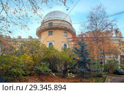 Москва. Гисметео. Нововаганьковский пер., 5, стр. 1. Астрономическая обсерватория (1831г) (2018 год). Стоковое фото, фотограф Татьяна Белова / Фотобанк Лори