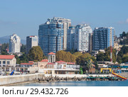 Сочи. Вид на город со стороны моря (2018 год). Редакционное фото, фотограф Литвяк Игорь / Фотобанк Лори