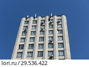 Фрагмент здания Всероссийского института научной и технической информации Российской академии наук на улице Усиевича в Москве (2018 год). Редакционное фото, фотограф Free Wind / Фотобанк Лори
