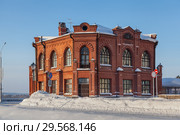 Томск. Харчевня «Славянский Базар». Площадь Ленина (Базарная, Гостинодворская, Базарно-Гостинодворская), 10 (2017 год). Редакционное фото, фотограф Алексей Шаповалов (Стерх) / Фотобанк Лори