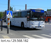 Автобус № 549 (м. Тушинская – Городская больница № 62) на рейсе. Проезд Стратонавтов. Район Покровское-Стрешнево. Город Москва (2015 год). Редакционное фото, фотограф lana1501 / Фотобанк Лори