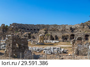 Руины античного города Сиде в Турции (Side, Antalya, Turkey) (2018 год). Редакционное фото, фотограф Ольга Сейфутдинова / Фотобанк Лори