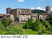 Castle of Santa Pau in summer day, Garrotxa (2017 год). Стоковое фото, фотограф Яков Филимонов / Фотобанк Лори