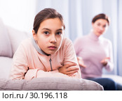 Mother and daughter take offense. Стоковое фото, фотограф Яков Филимонов / Фотобанк Лори