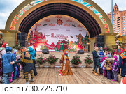 Фестиваль «Московская Масленица 2019», «Московские сезоны». Праздник на площади Славы в Кузьминках, Москва. Редакционное фото, фотограф Владимир Сергеев / Фотобанк Лори