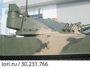 Самоходная противотанковая десантная пушка 2С25М "Спрут-СДМ1" стоит в экспозиции на Международном военно-техническом форуме "Армия-2017", Кубинка, Московская область, вид на башню. Редакционное фото, фотограф Малышев Андрей / Фотобанк Лори
