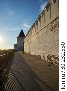 South stone defensive wall and South-eastern round tower of Tobolsk Kremlin. Tobolsk. Russia (2016 год). Редакционное фото, фотограф Сергей Пристяжнюк (Serg Zastavkin) / Фотобанк Лори