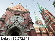 Церковь Святого Иоанна (Johanneksenkirkko, Johanneskyrkan) в солнечный день. Хельсинки. Финляндия (2018 год). Стоковое фото, фотограф E. O. / Фотобанк Лори