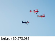 Звено самолетов Су-31М и Су-29 В полете. Formation of planes SU-31M and SU-29 in flight. Стоковое фото, фотограф Евгений Романов / Фотобанк Лори