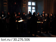 Великое повечерие в Новодевичьем монастыре. женский хор (2019 год). Редакционное фото, фотограф Дмитрий Неумоин / Фотобанк Лори