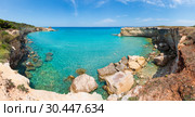 Sea beach Spiaggia della Punticeddha, Salento, Italy. Стоковое фото, фотограф Юрий Брыкайло / Фотобанк Лори