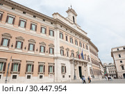 Палаццо Монтечиторио (Palazzo Montecitorio). Рим. Италия (2018 год). Редакционное фото, фотограф E. O. / Фотобанк Лори