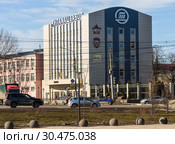 Город Тула. "Туламашзавод" весенним днём (2019 год). Редакционное фото, фотограф Игорь Низов / Фотобанк Лори