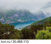 Stegastein Viewpoint view, Aurland, Norway. Стоковое фото, фотограф Юрий Брыкайло / Фотобанк Лори