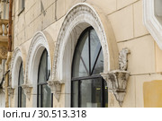 The old Soviet multystoried building with balconies, Krasnooktyabrsky district, Volgograd (2019 год). Редакционное фото, фотограф Владимир Арсентьев / Фотобанк Лори