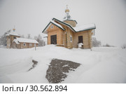 Церковь Георгия Победоносца в селе Верхняя Тойма. Россия, Архангельская область, Верхнетоемский район (2019 год). Стоковое фото, фотограф Яковлев Сергей / Фотобанк Лори