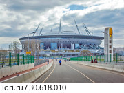 "Санкт-Петербург Арена", (бывший "Зенит-Арена") на Крестовском острове и Карильон. Санкт-Петербург (2019 год). Редакционное фото, фотограф Сергей Афанасьев / Фотобанк Лори