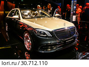 Mercedes-Benz Maybach W222 S650 (2019 год). Редакционное фото, фотограф Art Konovalov / Фотобанк Лори